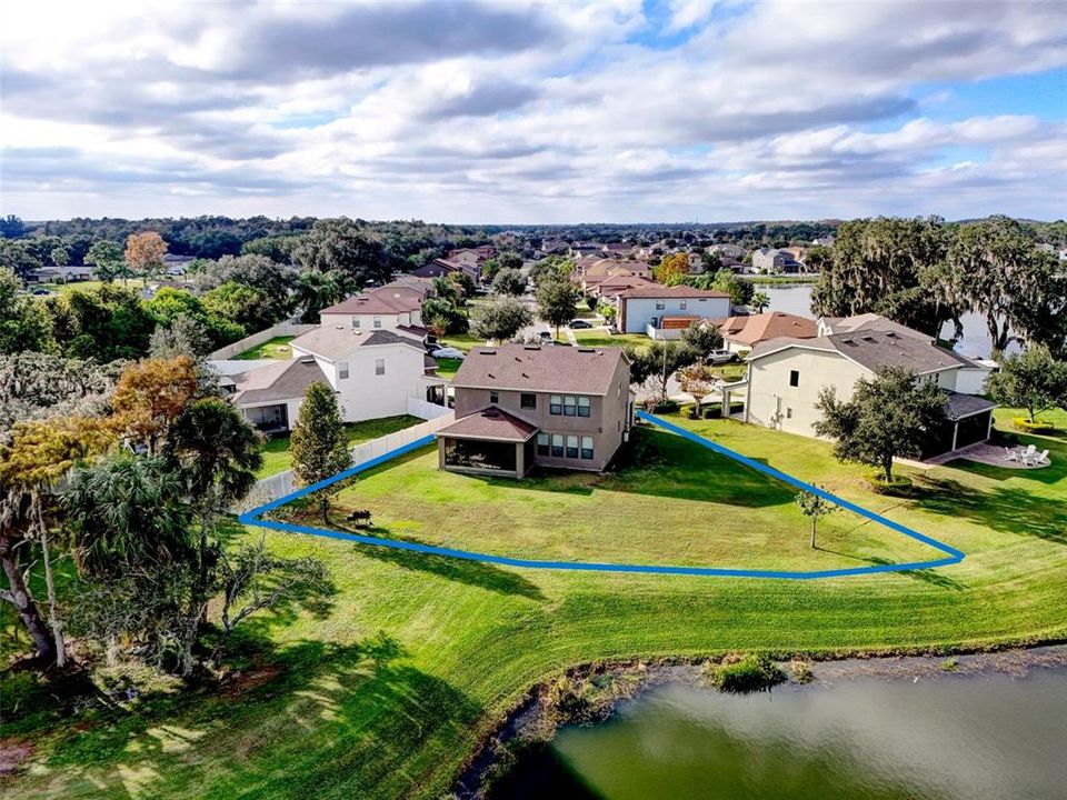 En Venta: $435,000 (4 camas, 3 baños, 2614 Pies cuadrados)