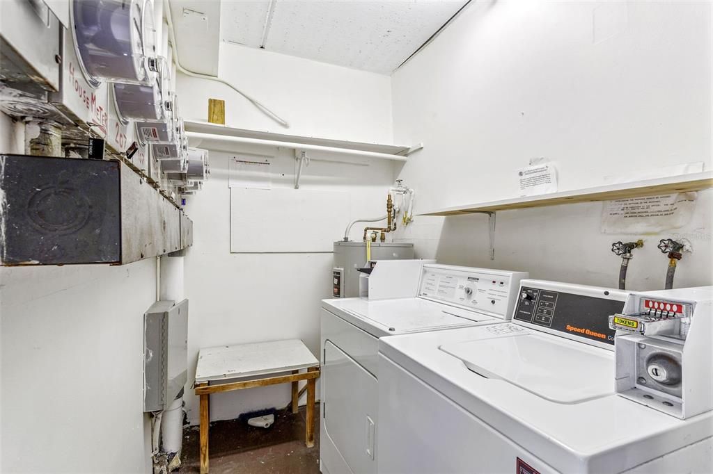 На продажу: $70,000 (2 спален, 2 ванн, 1088 Квадратных фут)