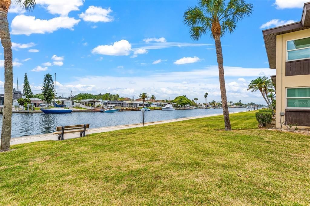 На продажу: $70,000 (2 спален, 2 ванн, 1088 Квадратных фут)