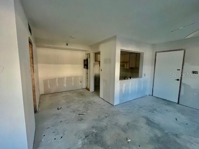 На продажу: $70,000 (2 спален, 2 ванн, 1088 Квадратных фут)