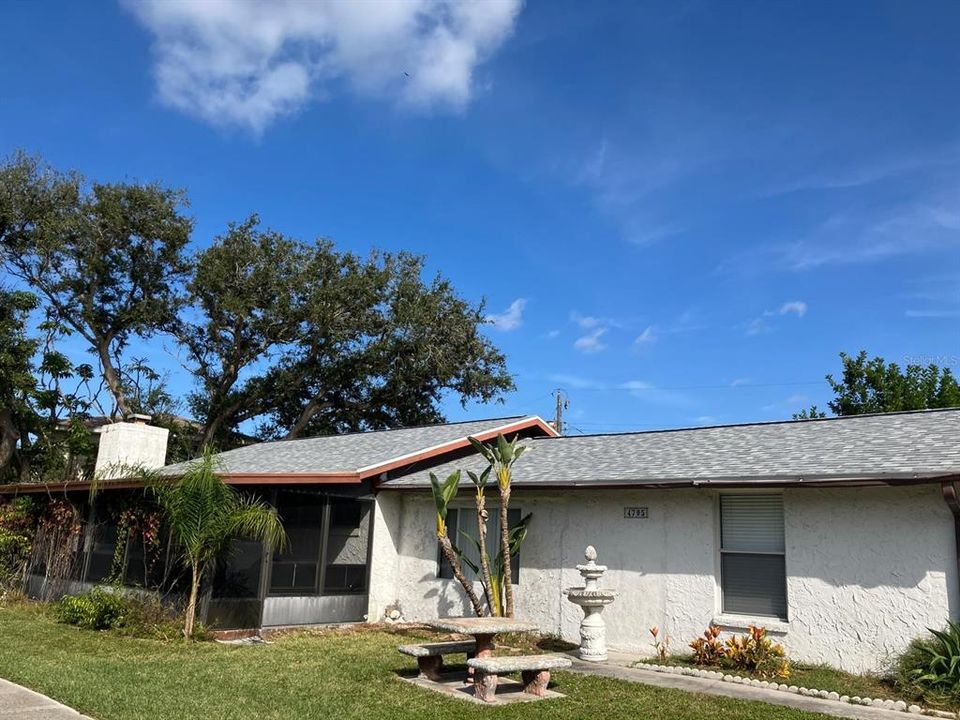 For Sale: $312,700 (2 beds, 2 baths, 1849 Square Feet)