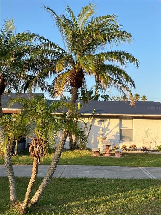 For Sale: $312,700 (2 beds, 2 baths, 1849 Square Feet)