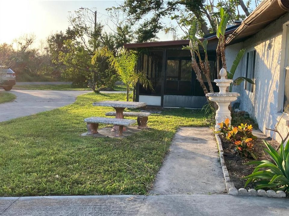 For Sale: $312,700 (2 beds, 2 baths, 1849 Square Feet)