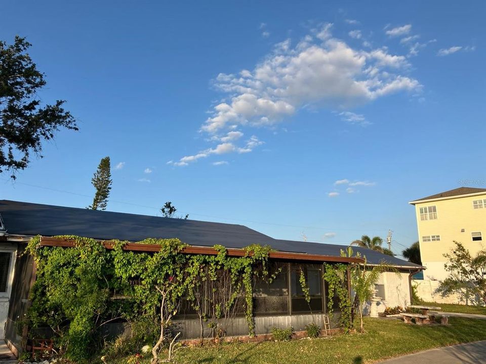 For Sale: $312,700 (2 beds, 2 baths, 1849 Square Feet)