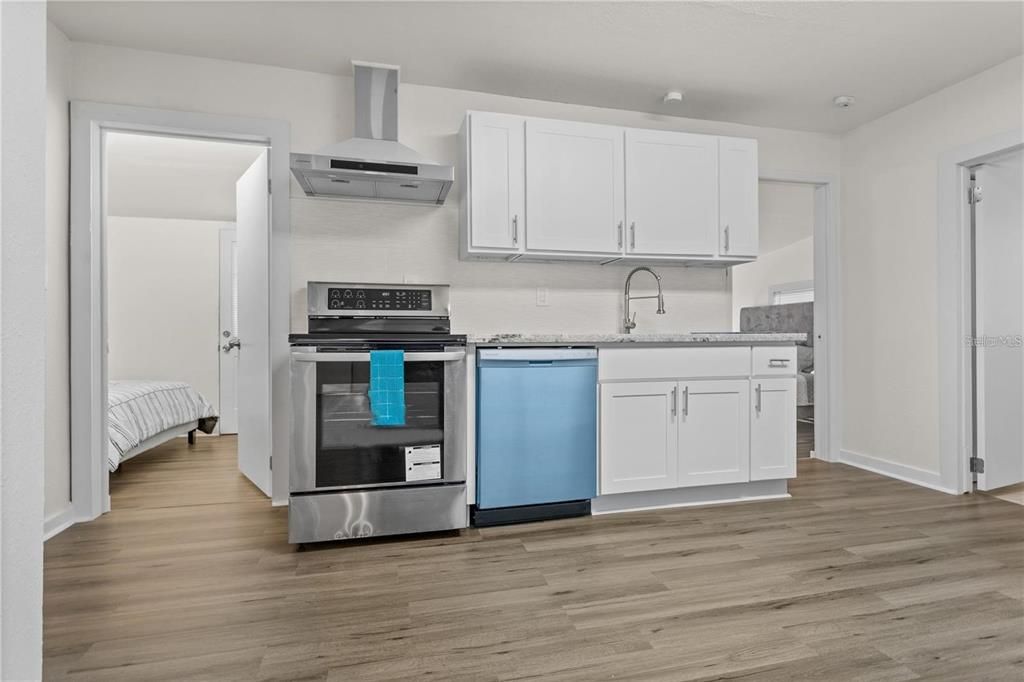 В аренду: $2,000 (3 спален, 1 ванн, 962 Квадратных фут)