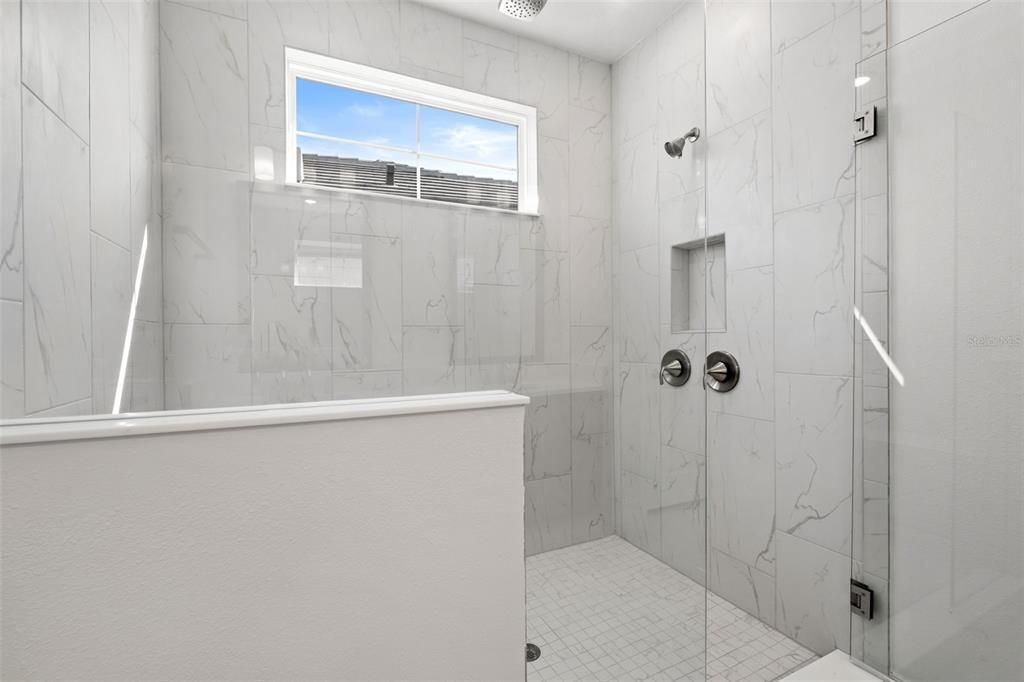 待售: $539,900 (3 贝兹, 2 浴室, 2447 平方英尺)