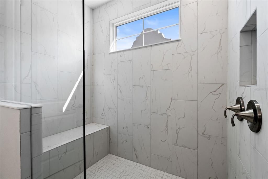 待售: $539,900 (3 贝兹, 2 浴室, 2447 平方英尺)