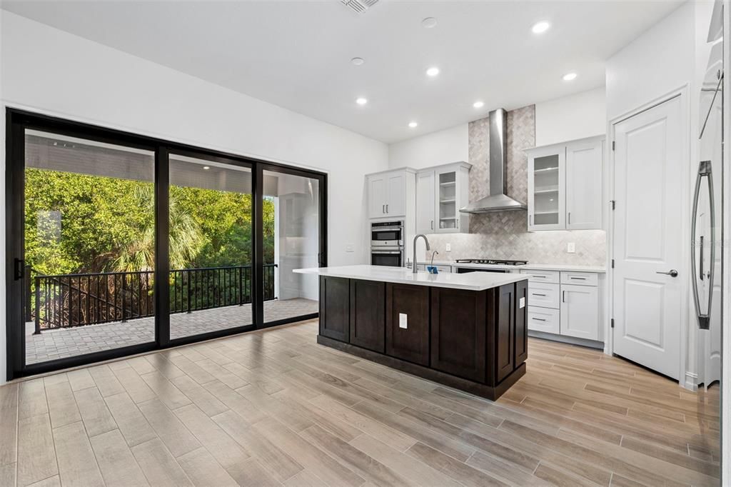 待售: $539,900 (3 贝兹, 2 浴室, 2447 平方英尺)