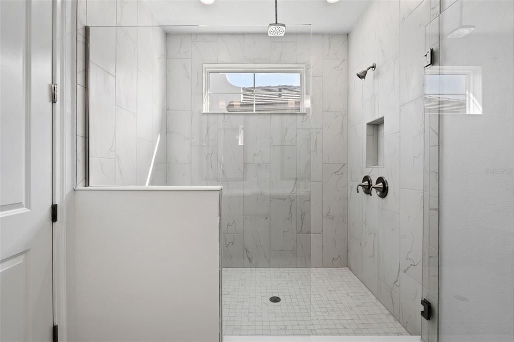 待售: $539,900 (3 贝兹, 2 浴室, 2447 平方英尺)