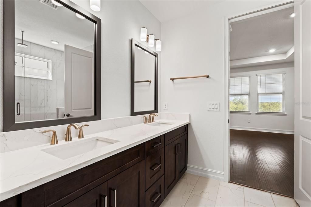 待售: $539,900 (3 贝兹, 2 浴室, 2447 平方英尺)