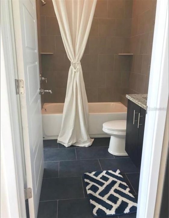 En Renta: $2,950 (2 camas, 2 baños, 1404 Pies cuadrados)