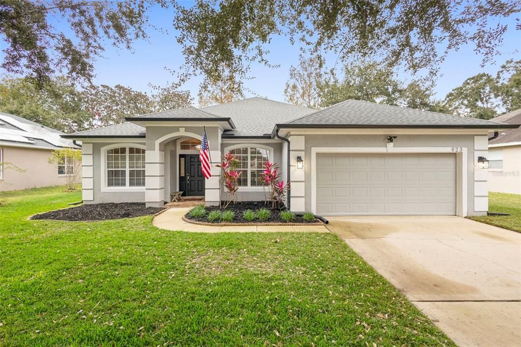 En Venta: $435,000 (4 camas, 3 baños, 2305 Pies cuadrados)