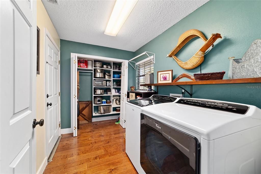 待售: $337,000 (3 贝兹, 2 浴室, 1756 平方英尺)