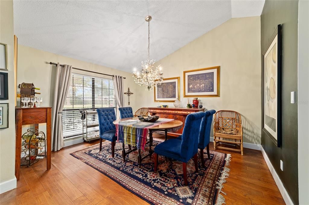 待售: $337,000 (3 贝兹, 2 浴室, 1756 平方英尺)