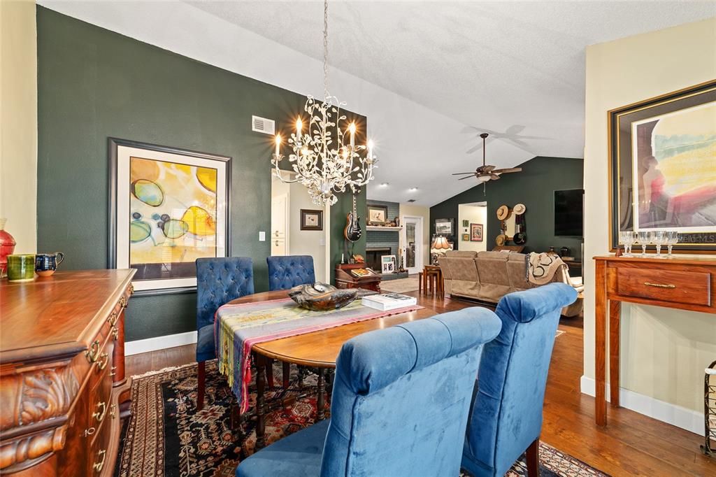 待售: $337,000 (3 贝兹, 2 浴室, 1756 平方英尺)