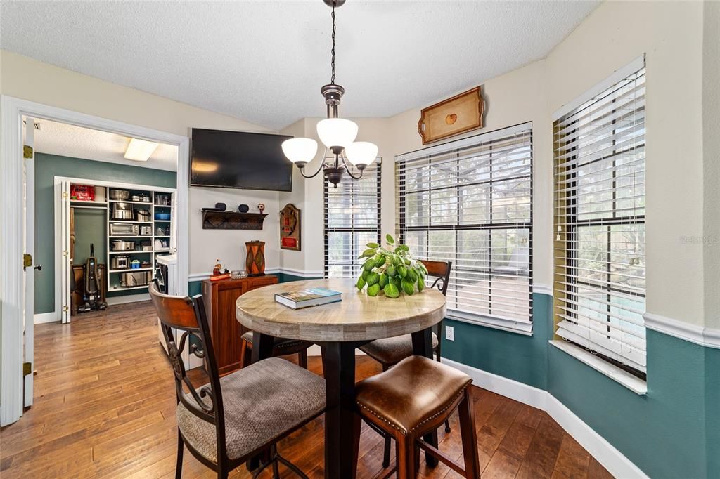 待售: $337,000 (3 贝兹, 2 浴室, 1756 平方英尺)