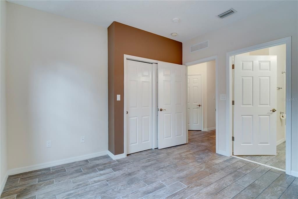 For Sale: $315,000 (3 beds, 2 baths, 1442 Square Feet)