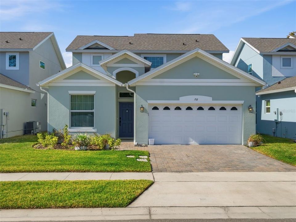 For Sale: $530,000 (3 beds, 3 baths, 1980 Square Feet)