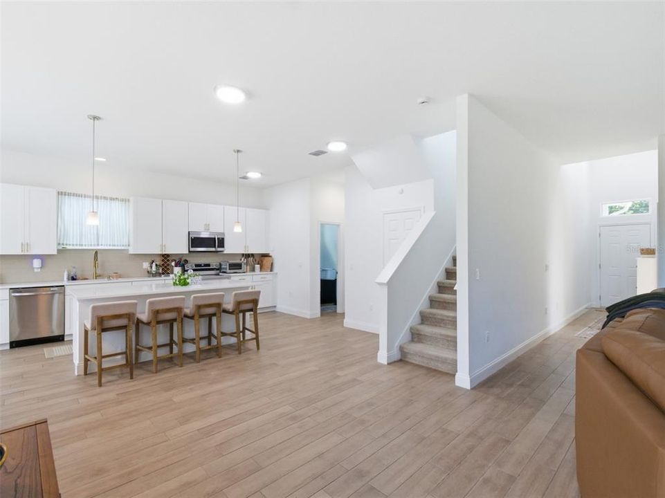 For Sale: $530,000 (3 beds, 3 baths, 1980 Square Feet)