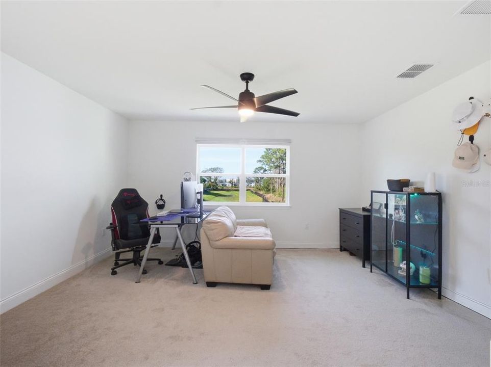 For Sale: $530,000 (3 beds, 3 baths, 1980 Square Feet)