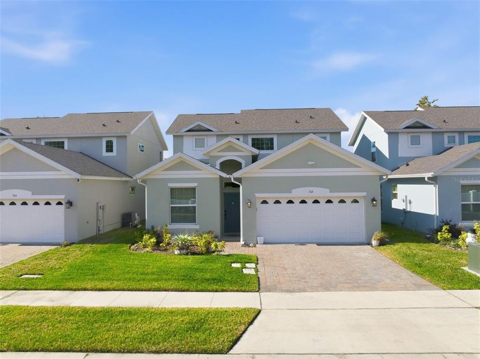 For Sale: $530,000 (3 beds, 3 baths, 1980 Square Feet)