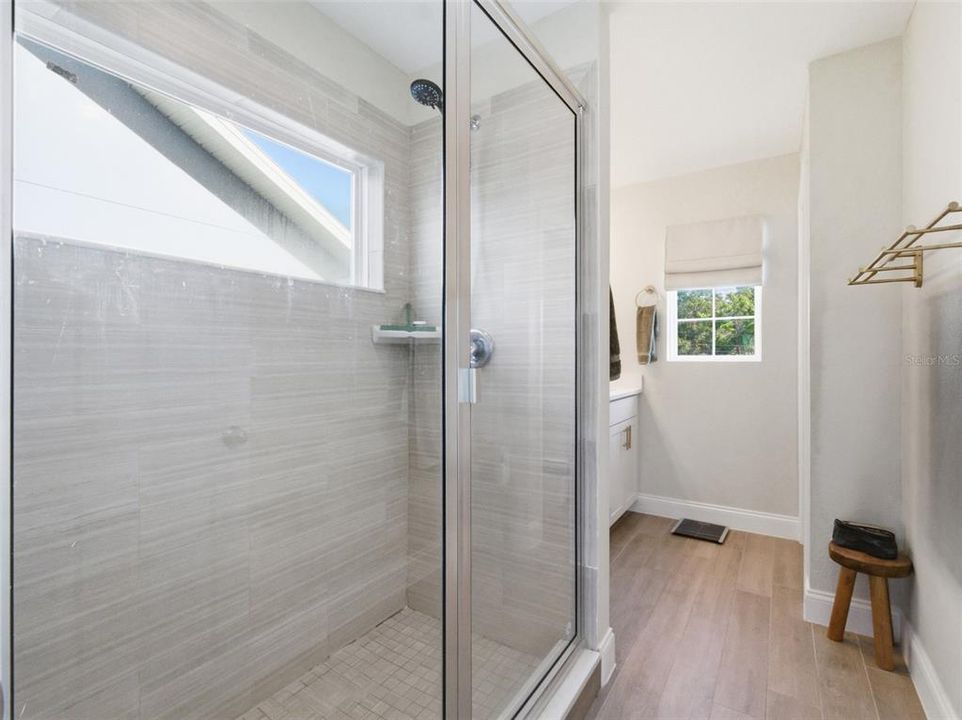 For Sale: $530,000 (3 beds, 3 baths, 1980 Square Feet)