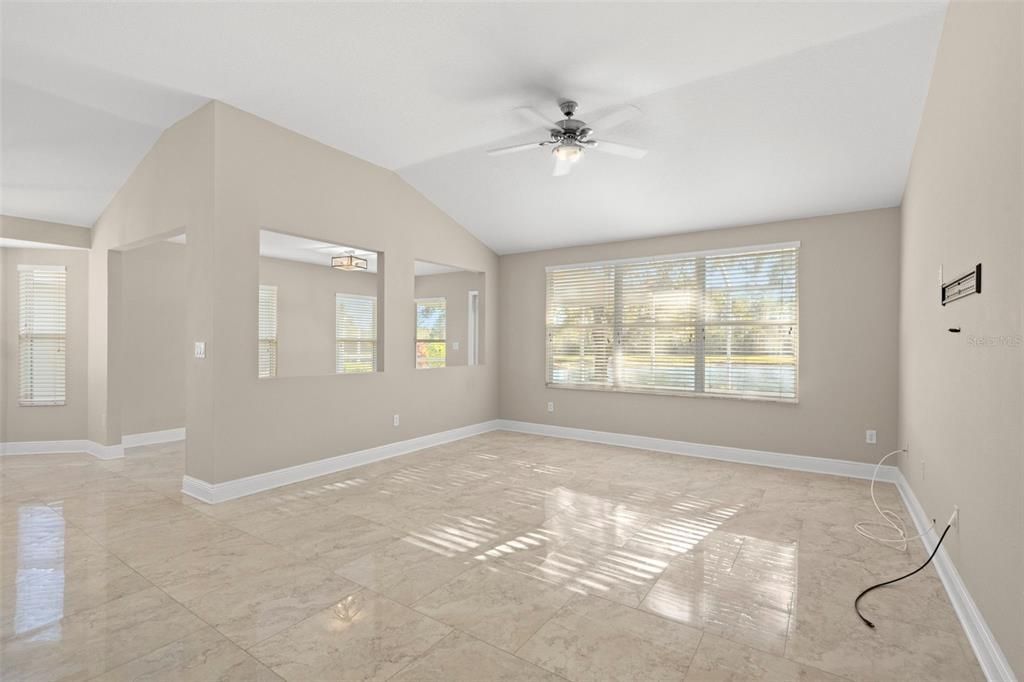 出租: $2,995 (3 贝兹, 2 浴室, 1844 平方英尺)