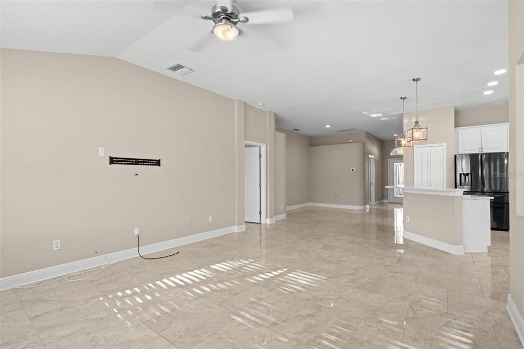 出租: $2,995 (3 贝兹, 2 浴室, 1844 平方英尺)