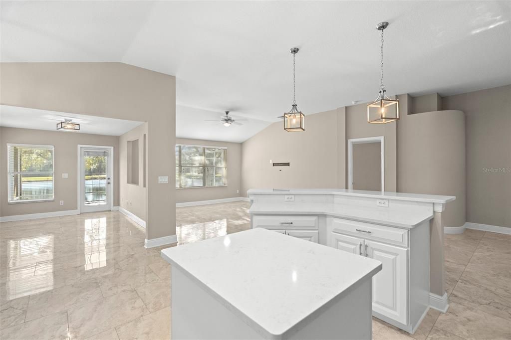 出租: $2,995 (3 贝兹, 2 浴室, 1844 平方英尺)