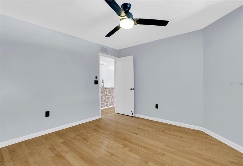 En Renta: $1,600 (2 camas, 2 baños, 937 Pies cuadrados)