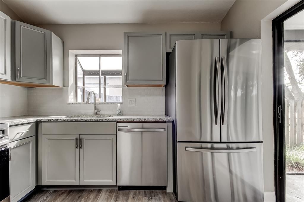 En Venta: $369,700 (3 camas, 2 baños, 1274 Pies cuadrados)