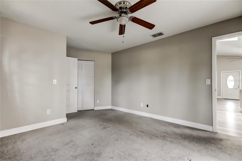 En Venta: $369,700 (3 camas, 2 baños, 1274 Pies cuadrados)