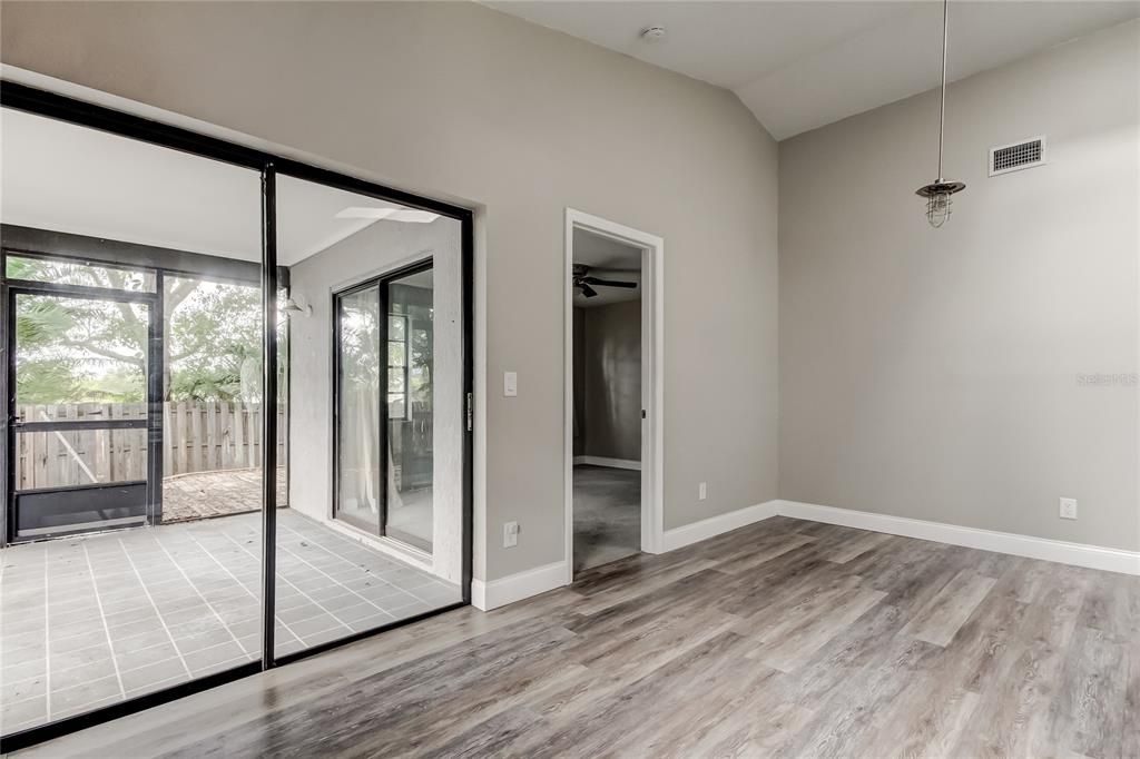 En Venta: $369,700 (3 camas, 2 baños, 1274 Pies cuadrados)