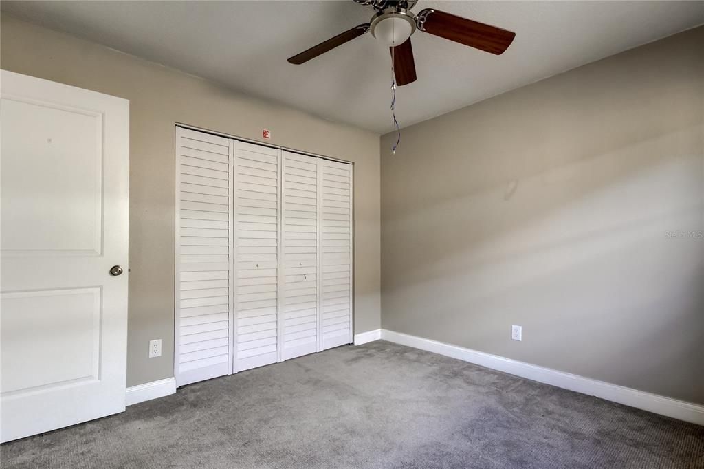 En Venta: $369,700 (3 camas, 2 baños, 1274 Pies cuadrados)