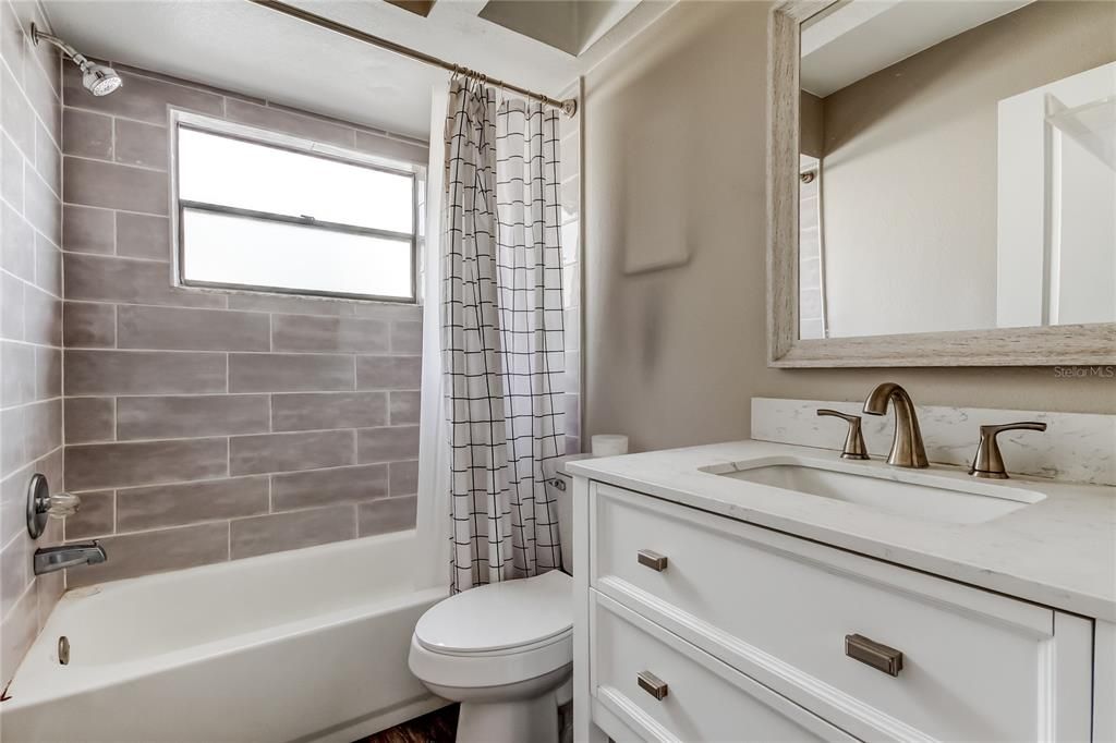 En Venta: $369,700 (3 camas, 2 baños, 1274 Pies cuadrados)