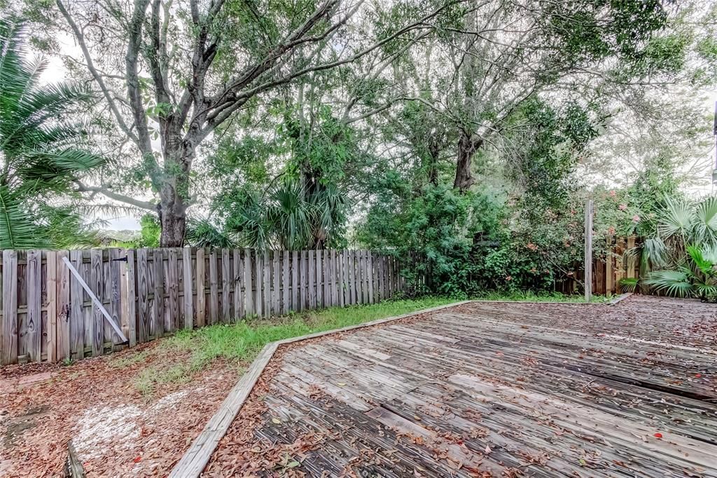 En Venta: $369,700 (3 camas, 2 baños, 1274 Pies cuadrados)