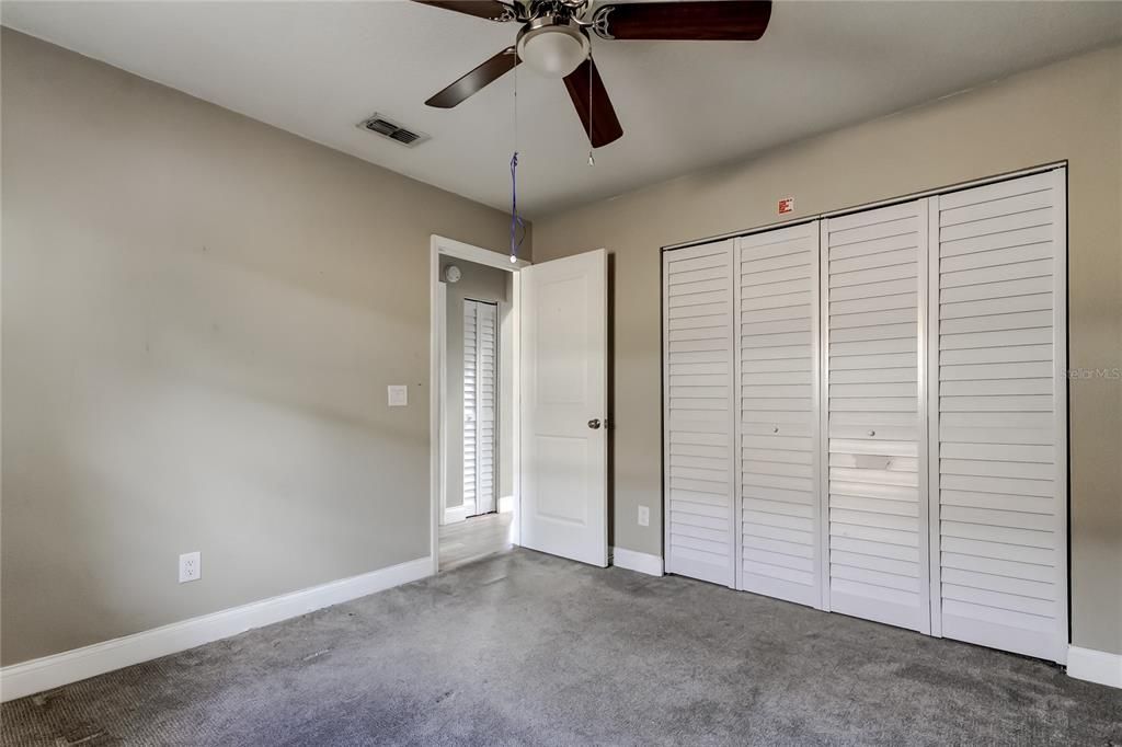 En Venta: $369,700 (3 camas, 2 baños, 1274 Pies cuadrados)