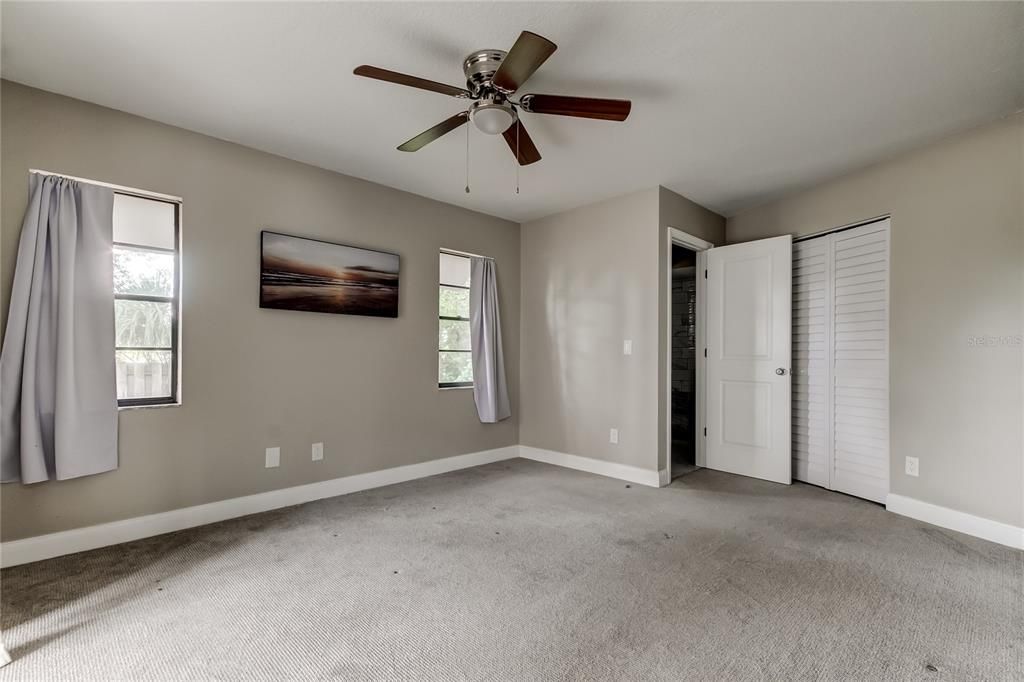 En Venta: $369,700 (3 camas, 2 baños, 1274 Pies cuadrados)