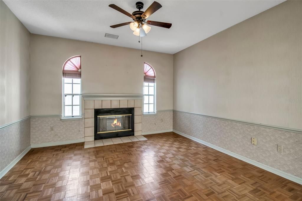 For Sale: $399,000 (3 beds, 2 baths, 2549 Square Feet)