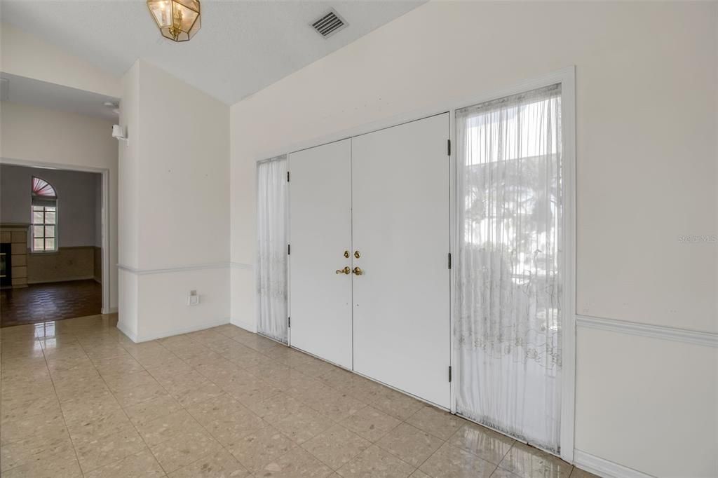 For Sale: $399,000 (3 beds, 2 baths, 2549 Square Feet)