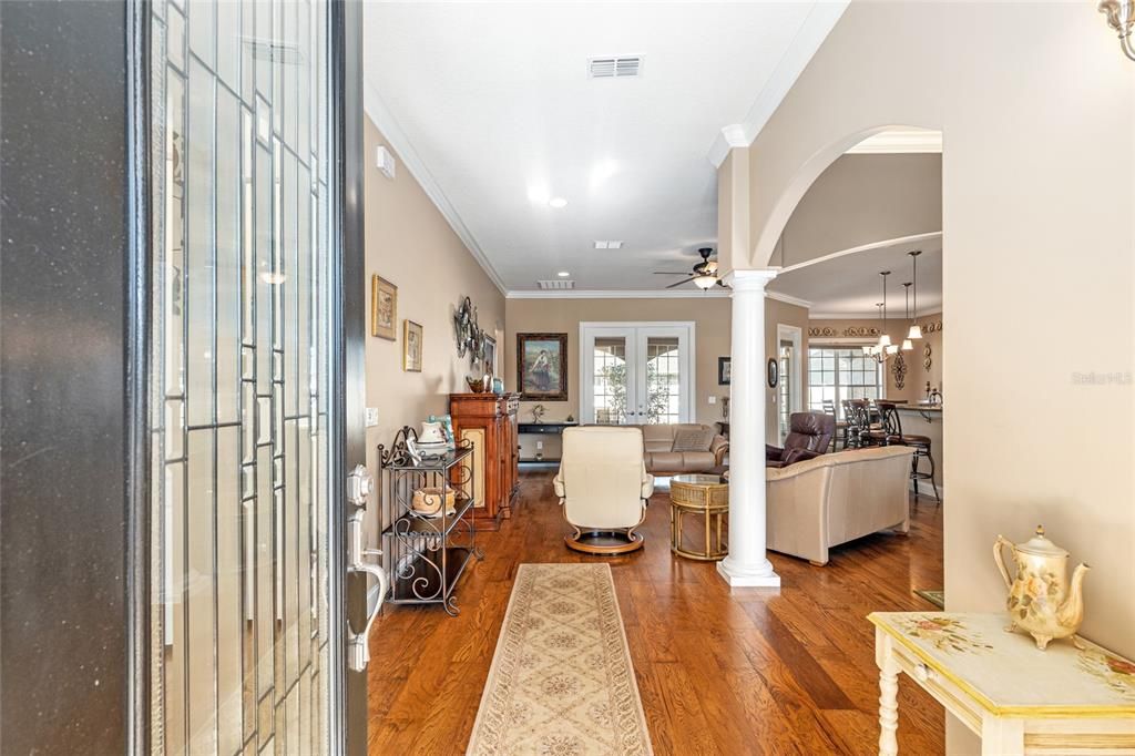 En Venta: $430,000 (4 camas, 3 baños, 2297 Pies cuadrados)