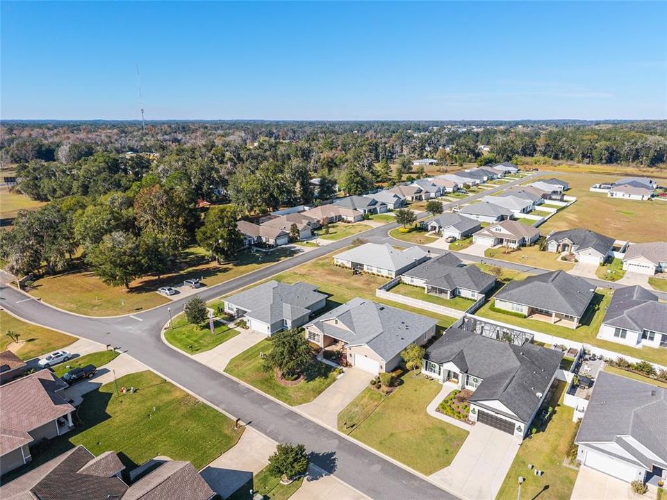 En Venta: $430,000 (4 camas, 3 baños, 2297 Pies cuadrados)