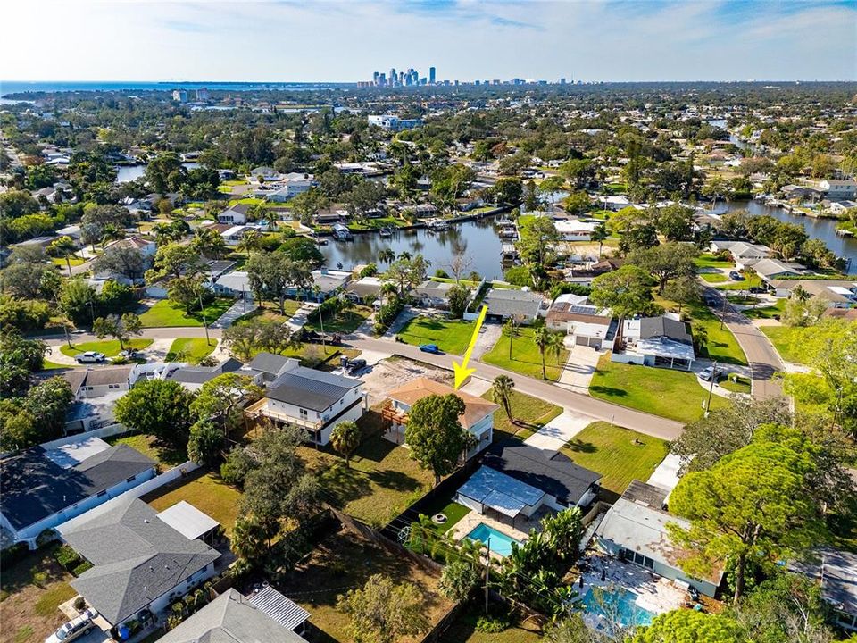 En Venta: $650,000 (3 camas, 2 baños, 1250 Pies cuadrados)