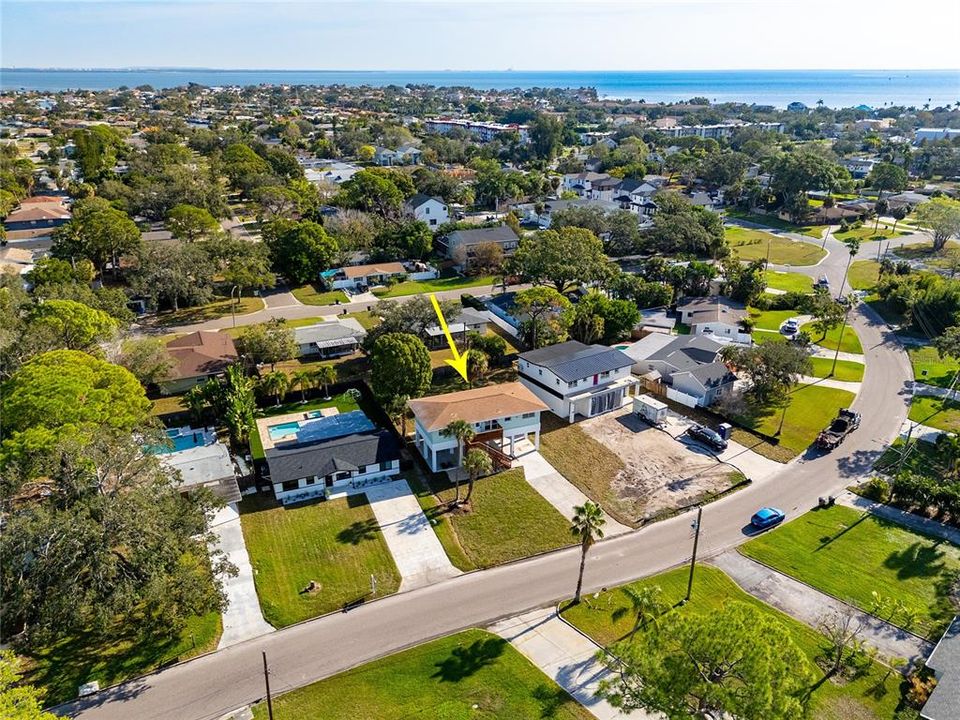 En Venta: $650,000 (3 camas, 2 baños, 1250 Pies cuadrados)