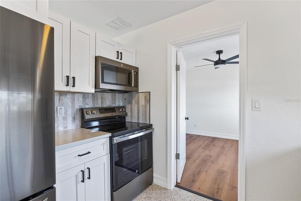 En Venta: $650,000 (3 camas, 2 baños, 1250 Pies cuadrados)