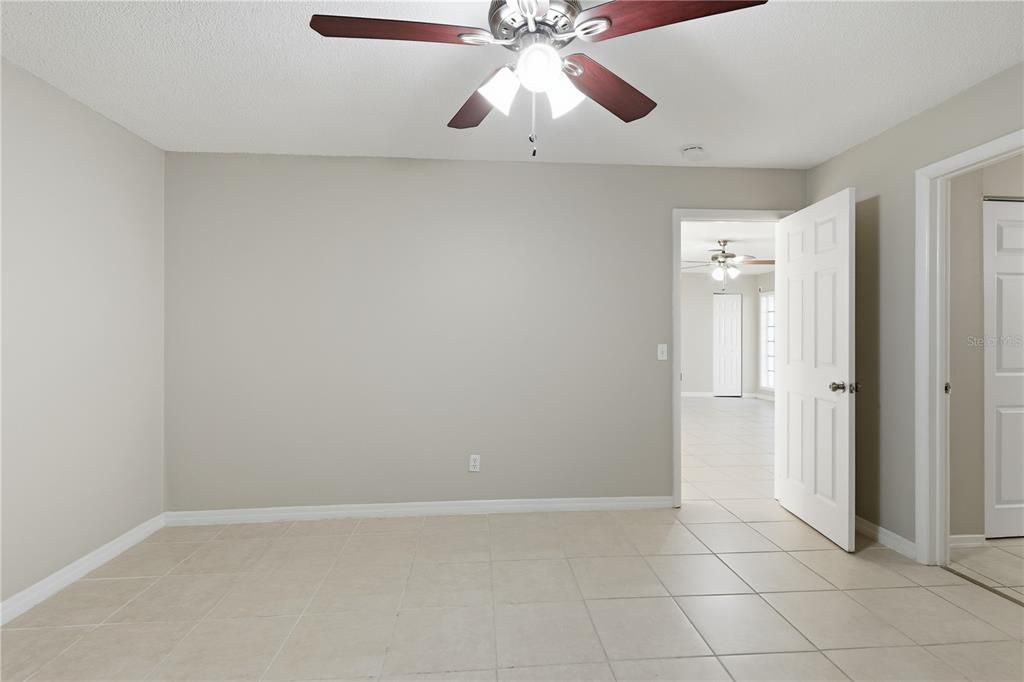 For Sale: $179,900 (4 beds, 2 baths, 1706 Square Feet)