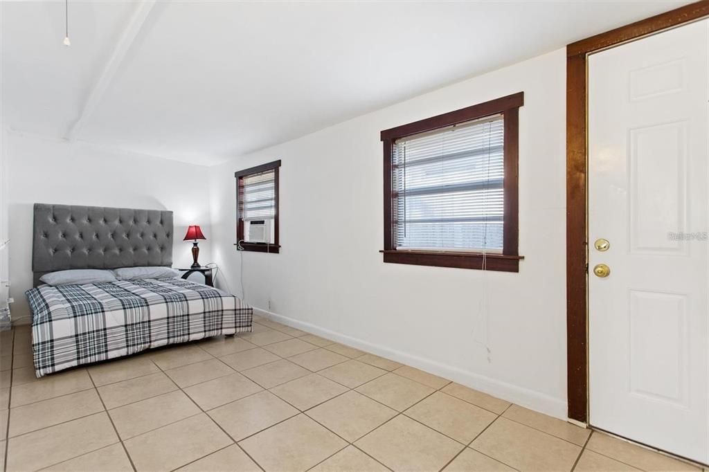 В аренду: $1,450 (1 спален, 1 ванн, 767 Квадратных фут)