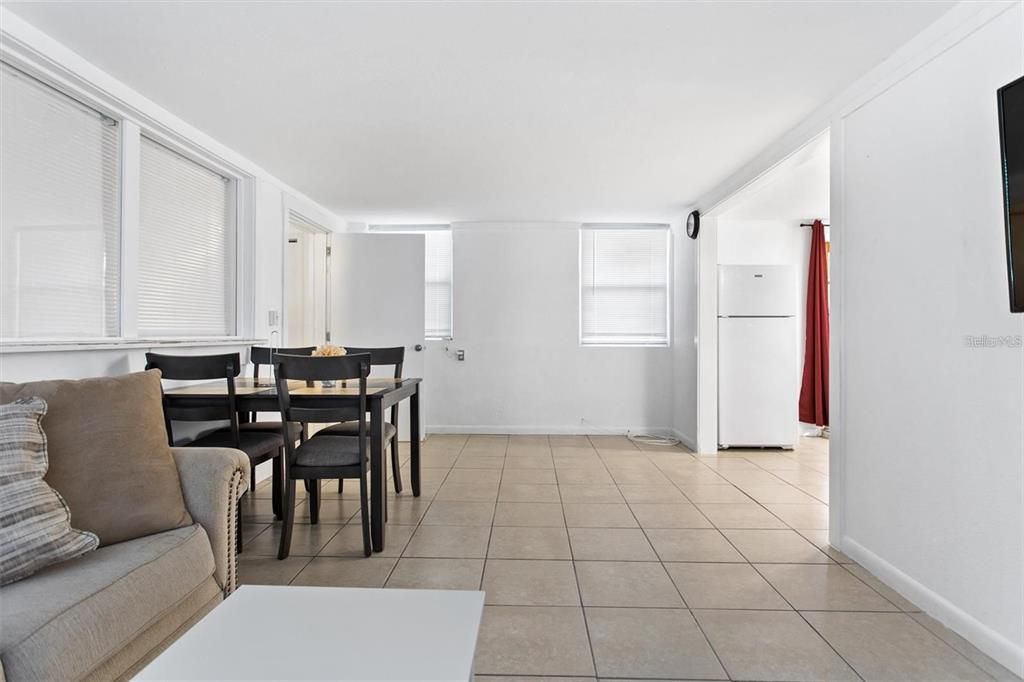 В аренду: $1,450 (1 спален, 1 ванн, 767 Квадратных фут)