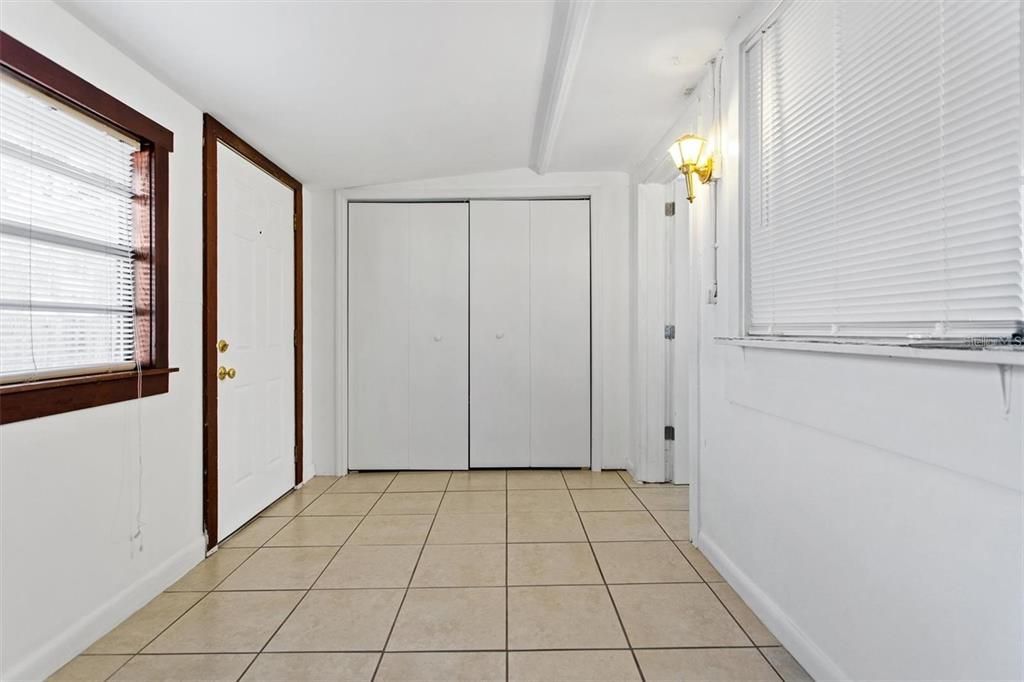 В аренду: $1,450 (1 спален, 1 ванн, 767 Квадратных фут)