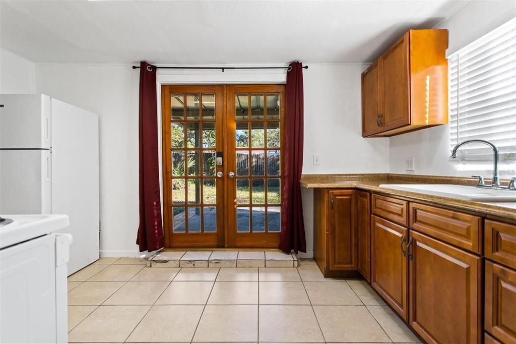 В аренду: $1,450 (1 спален, 1 ванн, 767 Квадратных фут)